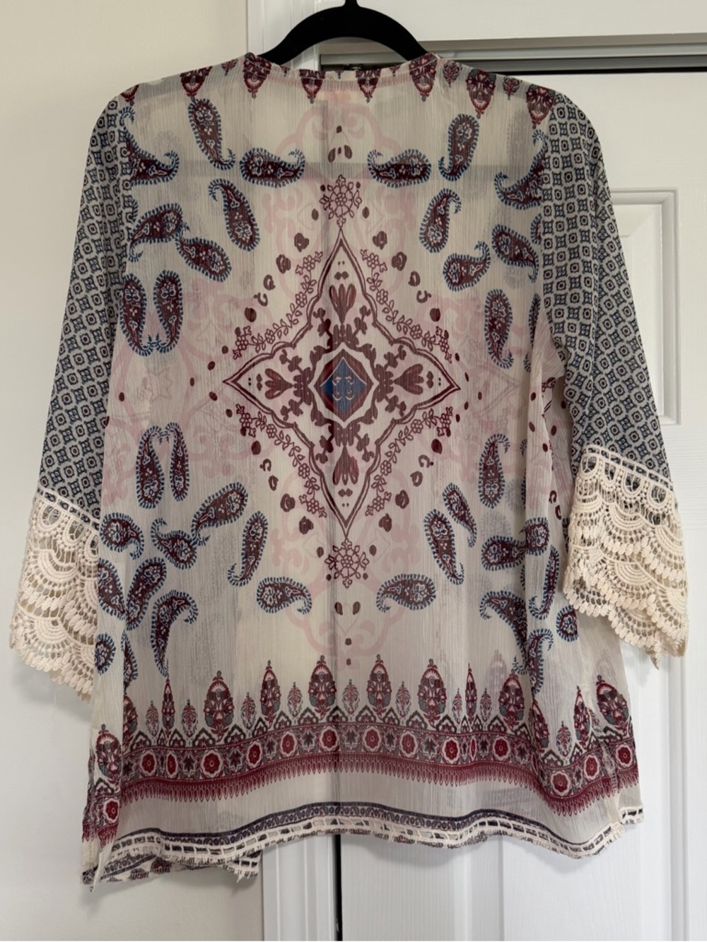 Altar'd State Open Front Cardigan Kimono Boho Paisley Size Medium - Picture 6 of 8